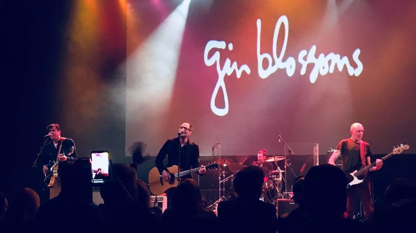 Gin Blossoms live performance